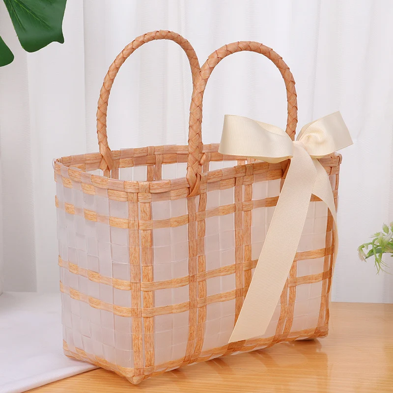 Dekorative Korbtasche mit eleganter Schleife Skanto