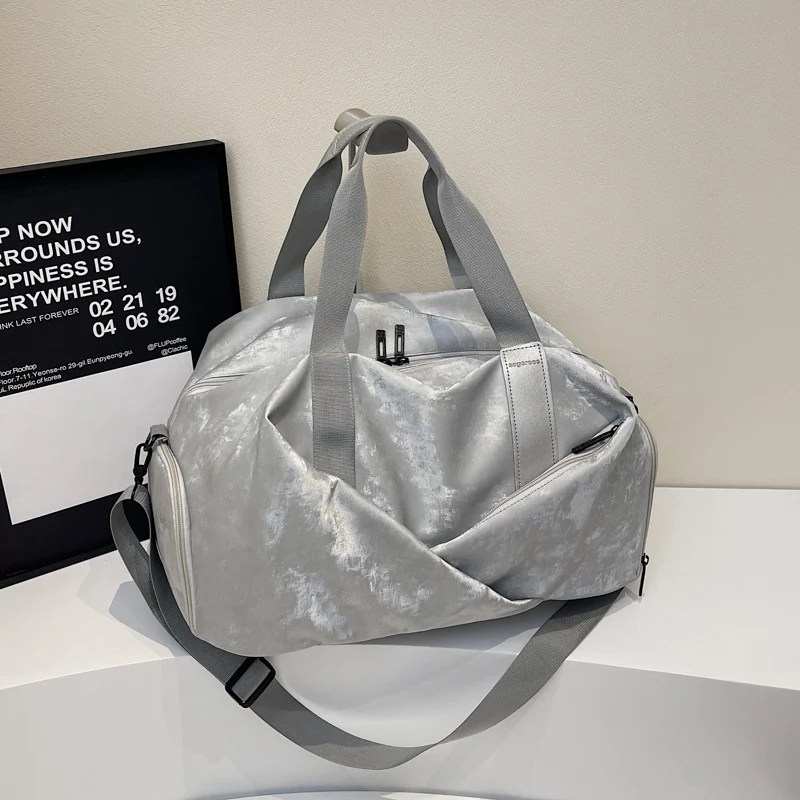 Vielseitige Sport- und Reisetasche Skanto für Damen