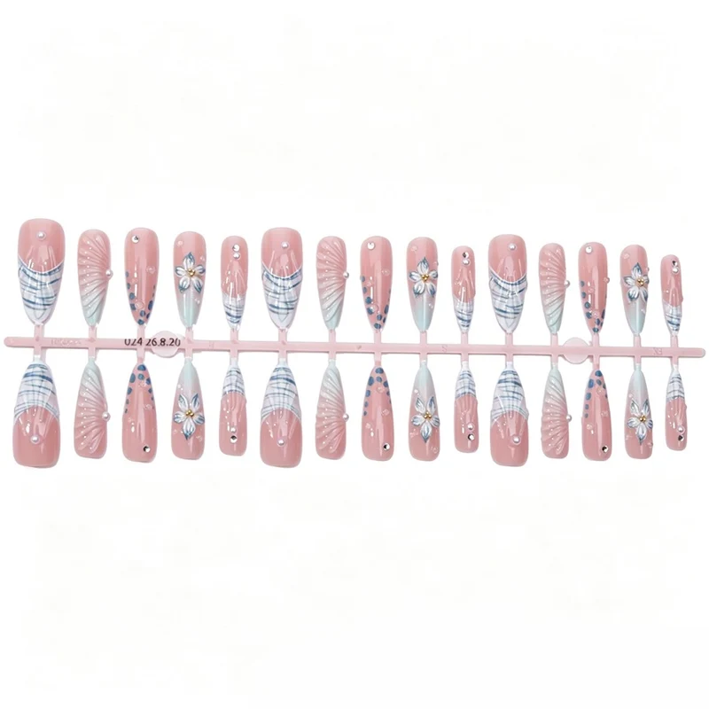 Kreatives Kunstnagelset Brehn