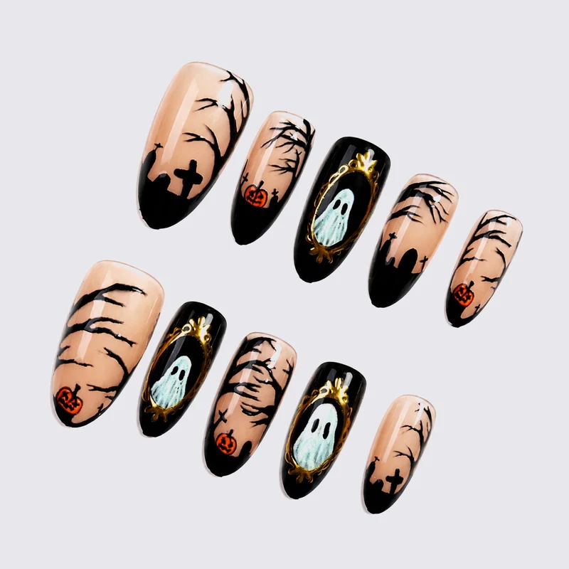 Kreatives Halloween Kunstnagelset mit Geister- und Kürbisdesigns Brehn