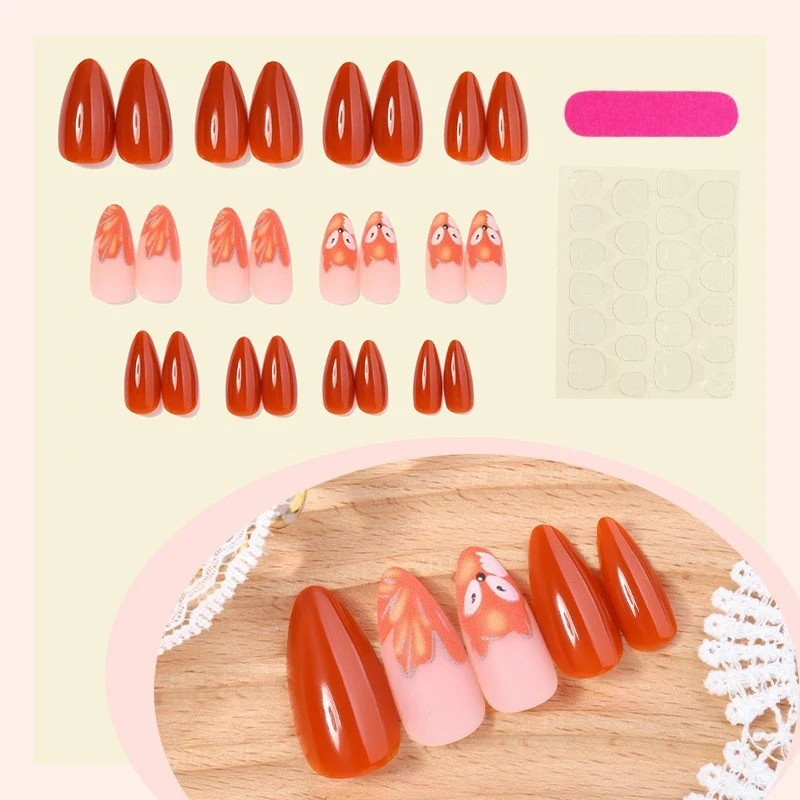 Kreative Kunstnagelkollektion Brehn
