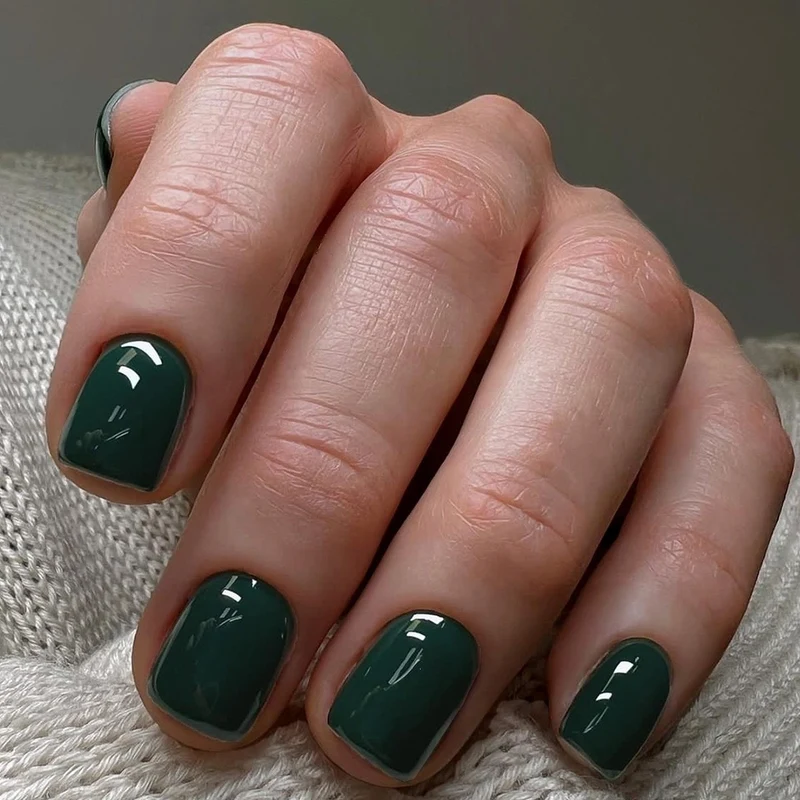 Hochwertiges Kunstnagelset mit glänzendem Finish und einfacher Anwendung Brehn