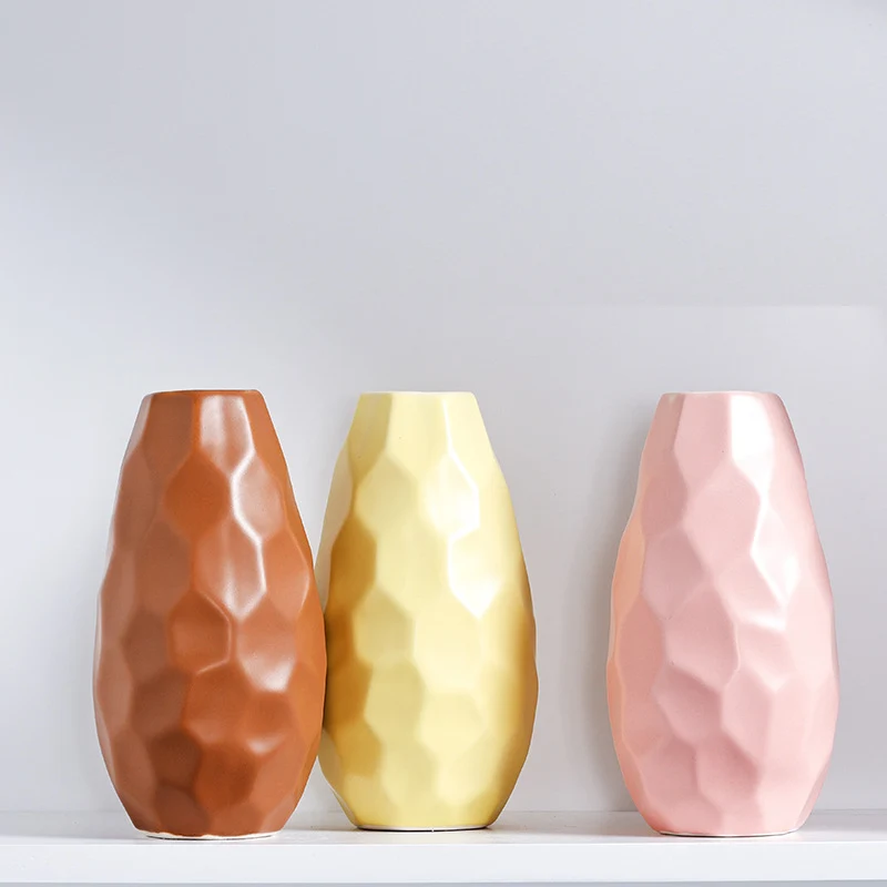Einzigartige geometrische Keramikvase Brehn
