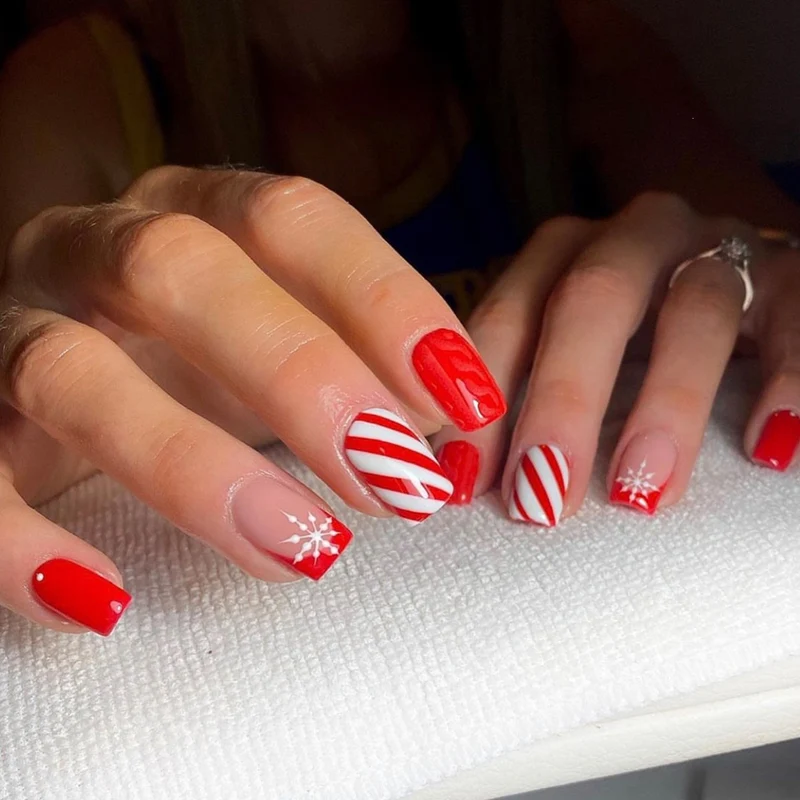 Elegantes Kunstnagelset mit strahlend grünen French-Spitzen Brehn