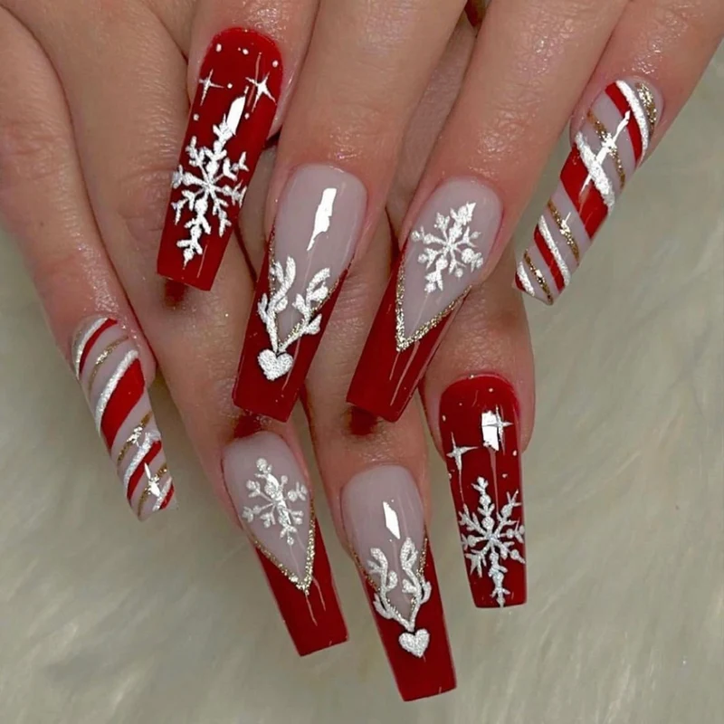 Elegantes Kunstnagelset mit strahlend grünen French-Spitzen Brehn