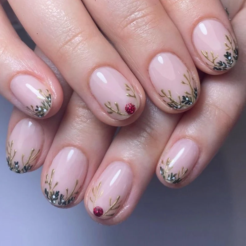 Elegantes Kunstnagelset mit strahlend grünen French-Spitzen Brehn