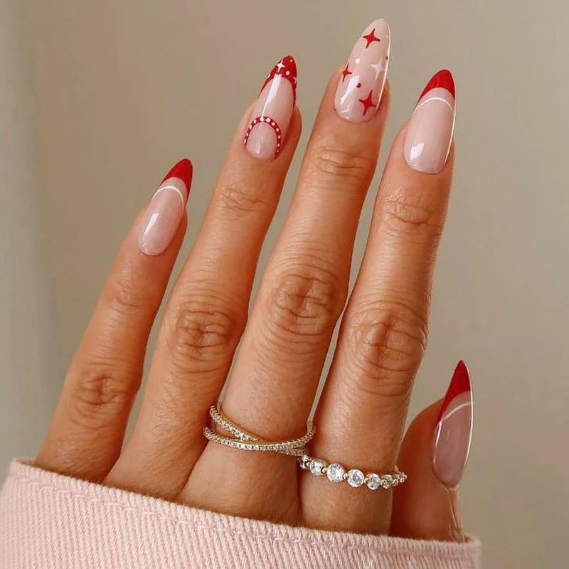 Elegantes Kunstnagelset mit strahlend grünen French-Spitzen Brehn