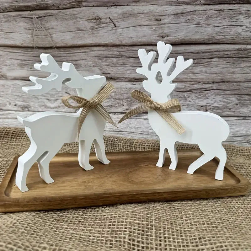 Dekorative Holzrentierfiguren