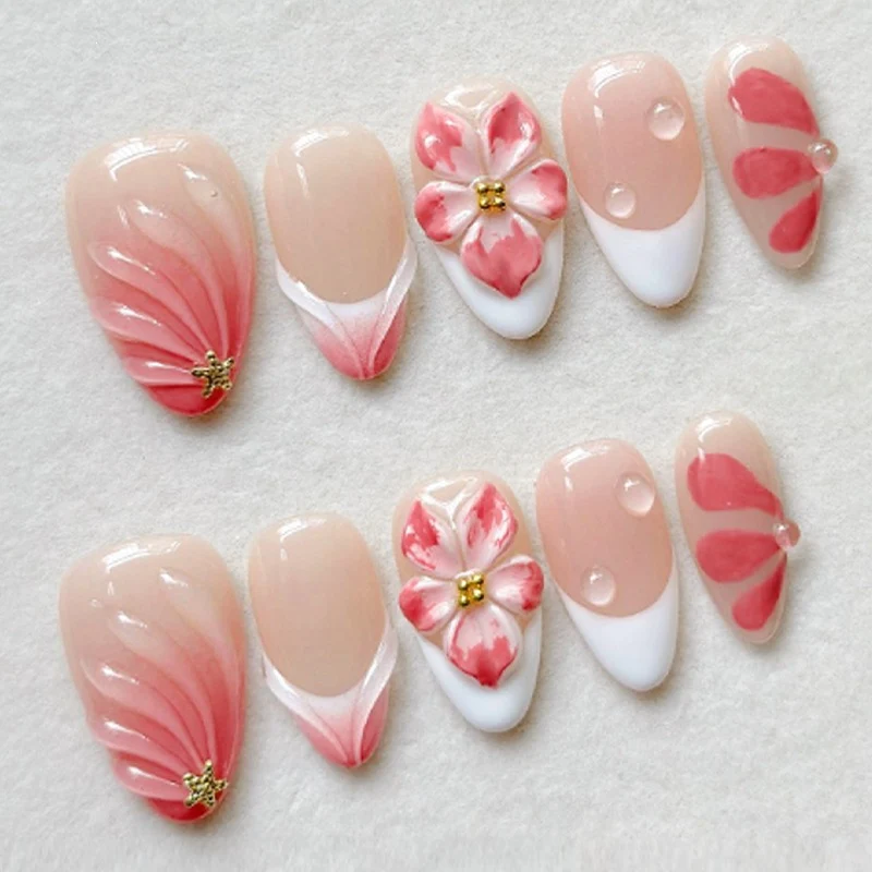 Elegantes Kunstnagelset mit floralen und Farbverlauf-Mustern Brehn