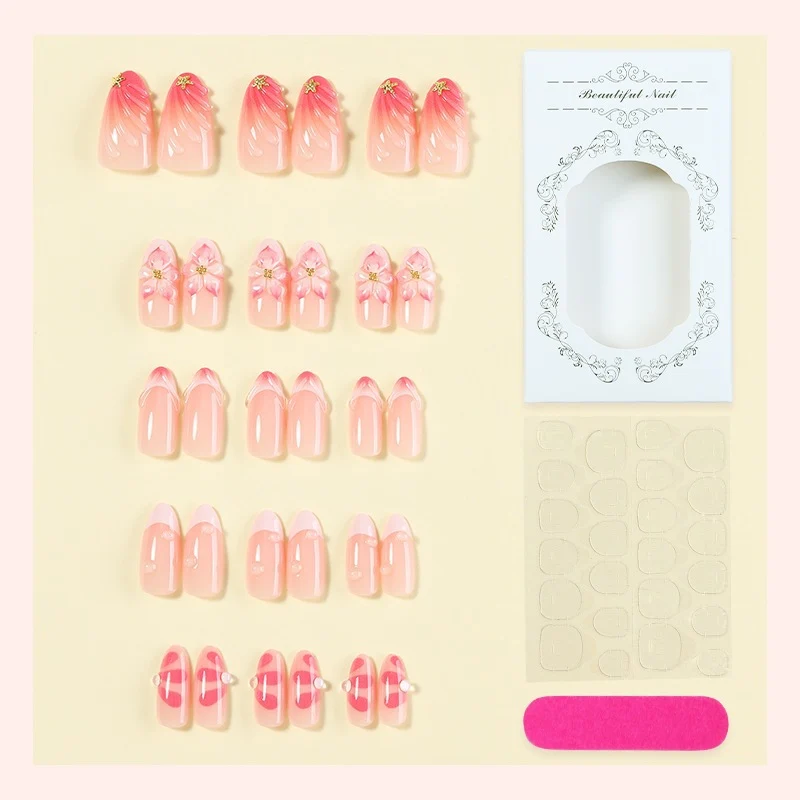Elegantes Kunstnagelset mit floralen und Farbverlauf-Mustern Brehn