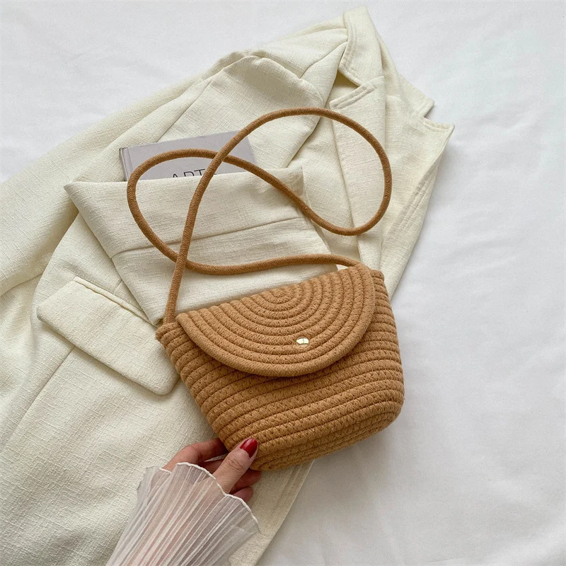 Handtasche mit Wellenmuster Skanto