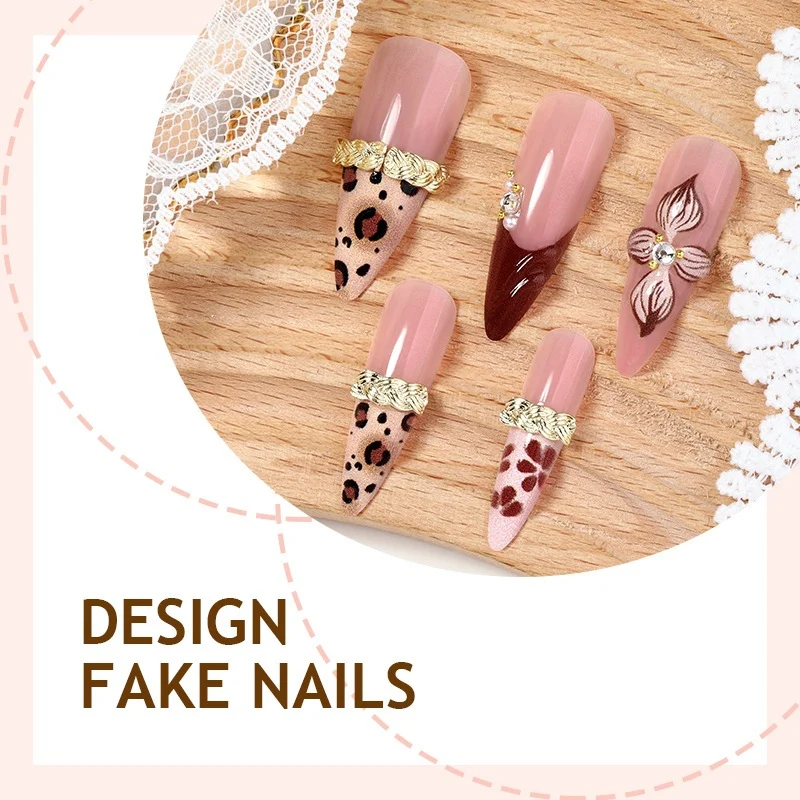 Elegantes Kunstnagelset mit 3D-Blüten und luxuriösen Akzenten Brehn