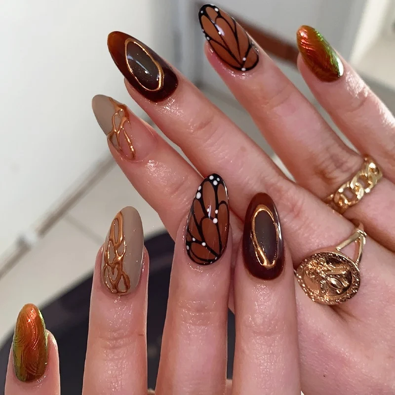 Elegante Kunstnägel Set von Brehn
