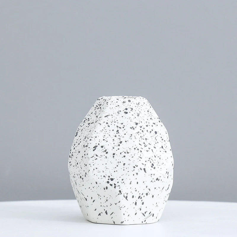 Geometrische dekorative Keramikvase Brehn