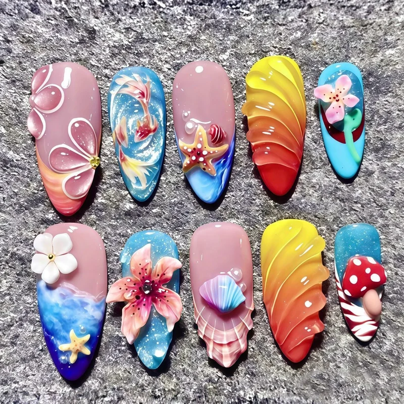 Dekorative Kunstnägel im sommerlichen Design Brehn