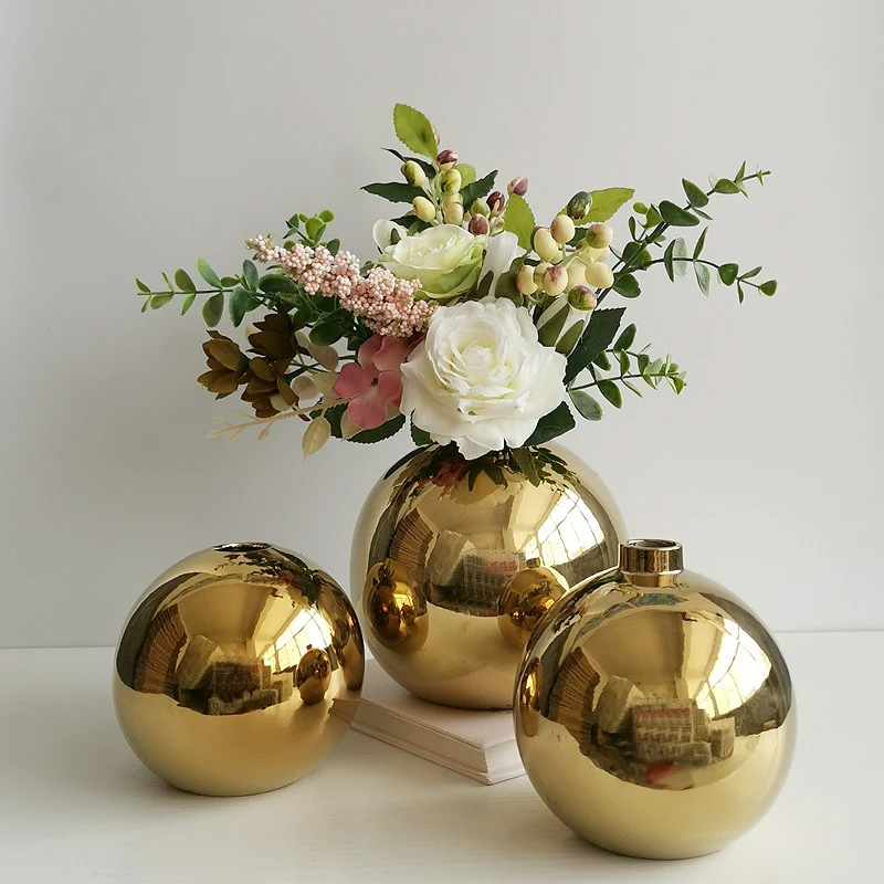 Dekorativer runder Keramik-Blumenhalter Brehn