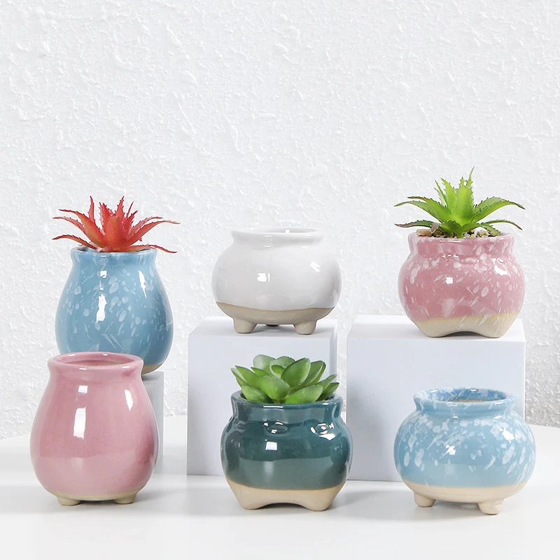 Zeitgenössische Kurvenkeramische Vase Brehn