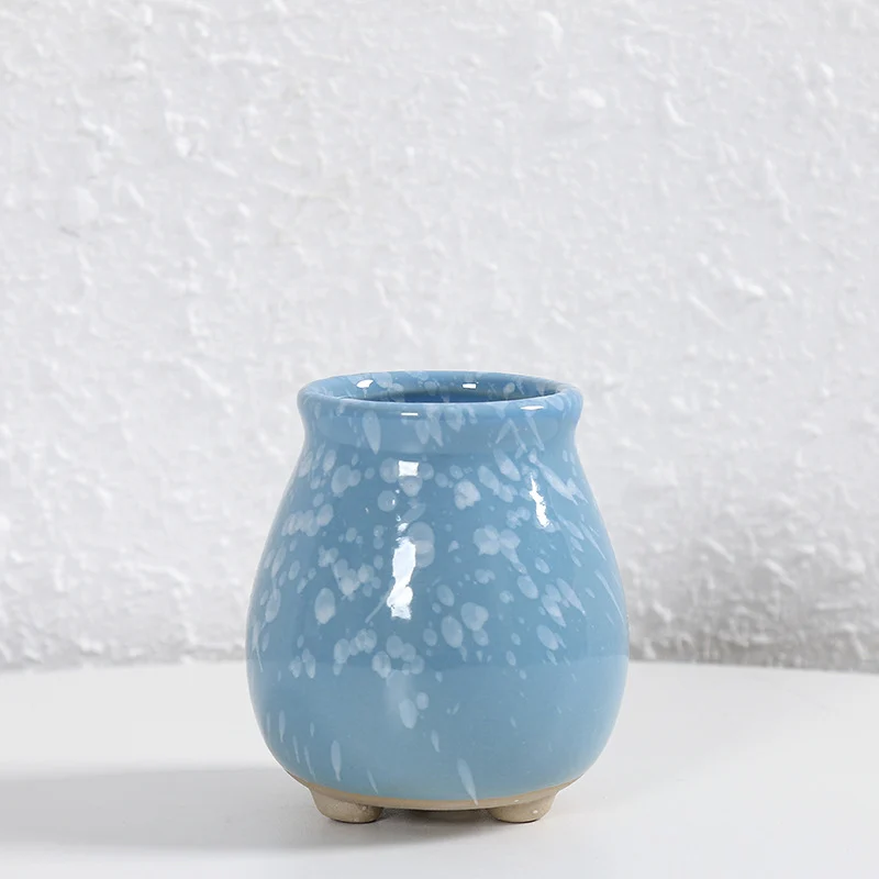 Zeitgenössische Kurvenkeramische Vase Brehn