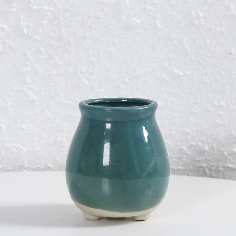Zeitgenössische Kurvenkeramische Vase Brehn