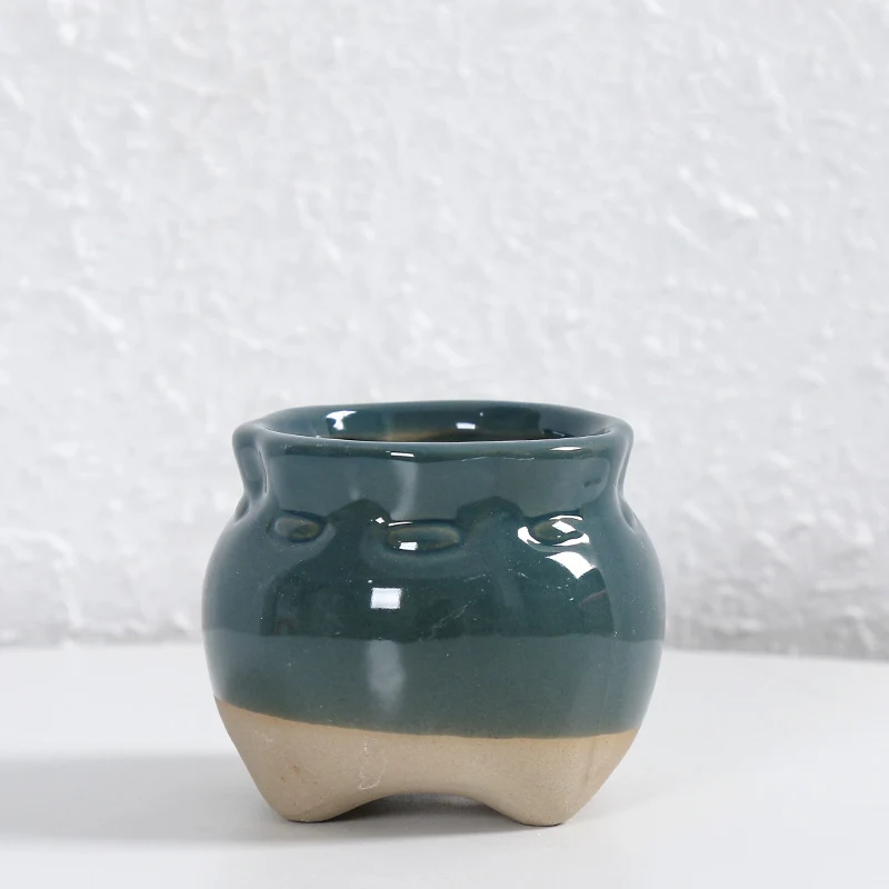 Zeitgenössische Kurvenkeramische Vase Brehn