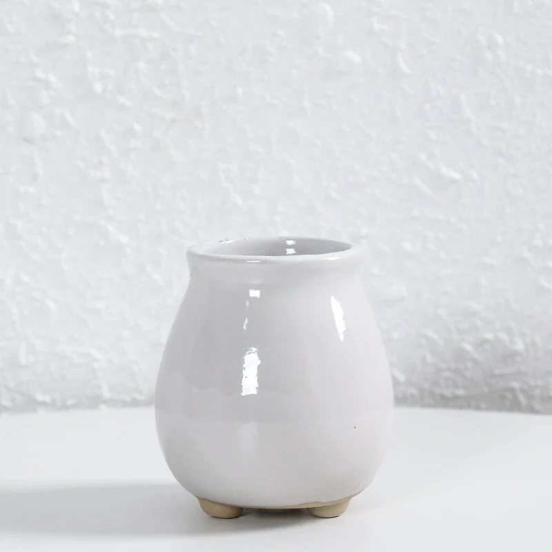 Zeitgenössische Kurvenkeramische Vase Brehn