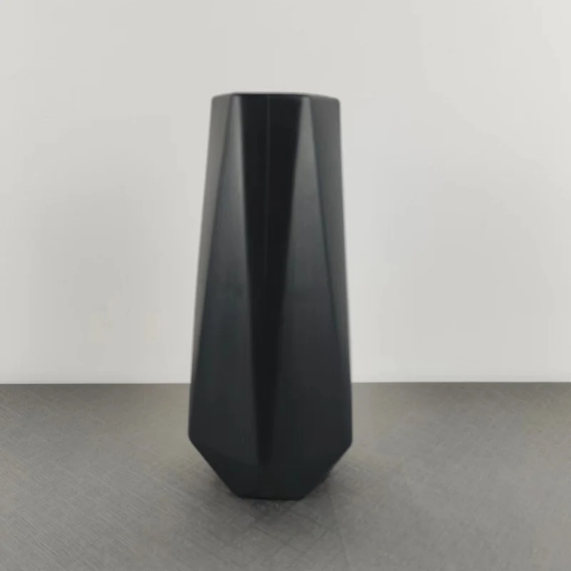 Moderne geometrische Dekovase Brehn