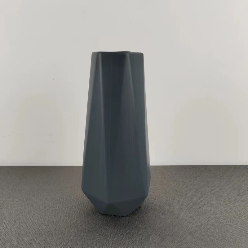 Moderne geometrische Dekovase Brehn