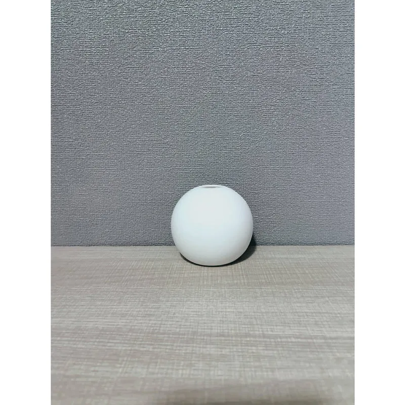 Minimalistische Keramiksphärenpflanzer Brehn