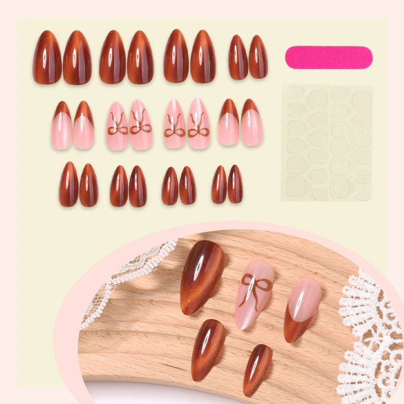 Glamouröses Stiletto Press-On Nagelkunstset mit Details