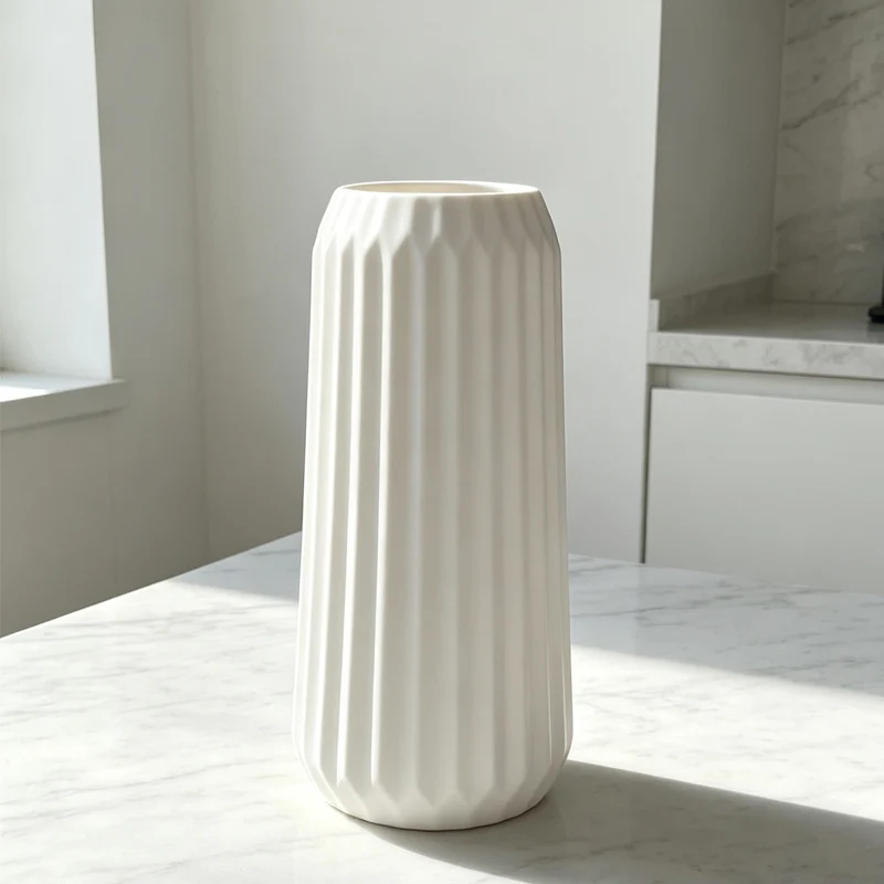 Strukturierte geometrische Tischvase Brehn
