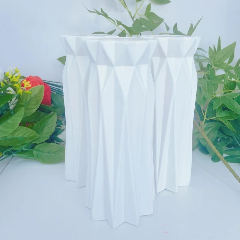 Dekorativer geometrischer Blumenvase Brehn