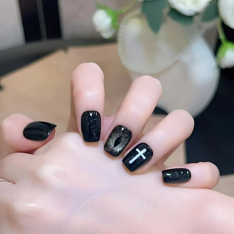 Trendige Press-On Nail Set