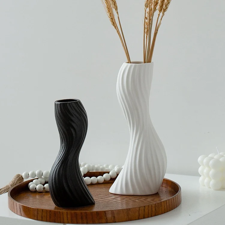 Skulpturale Dekorative Vase Brehn