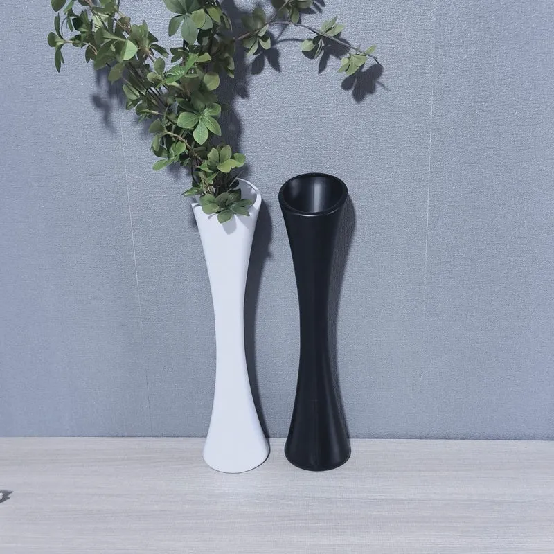 Elegante skulpturale Bodenvase Brehn