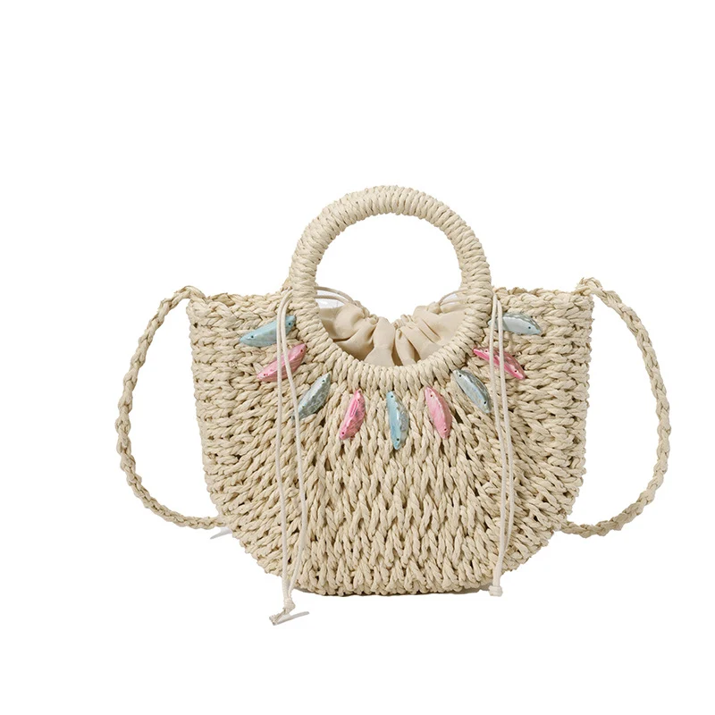 Moderne Strohtasche mit Perlenverzierung Skanto