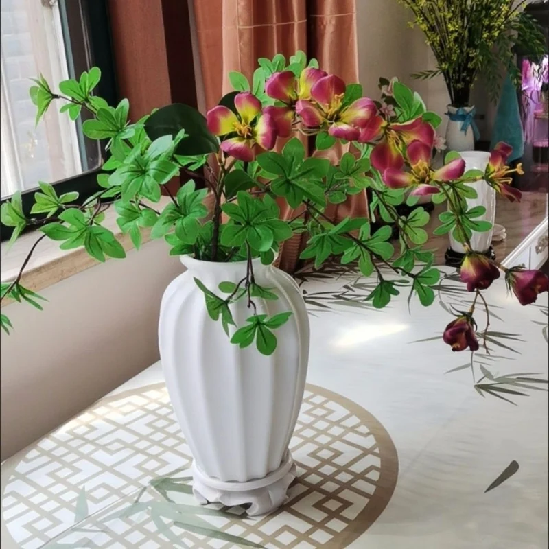Elegante dekorative Blumenvasen Brehn