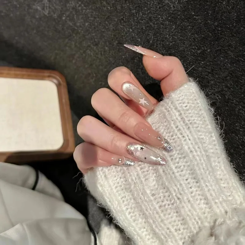 Nagelkunst Schönheit
