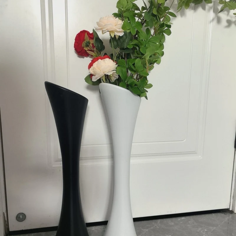 Zeitgenössische Skulpturvase Brehn