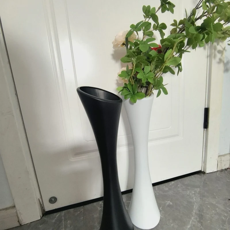Zeitgenössische Skulpturvase Brehn