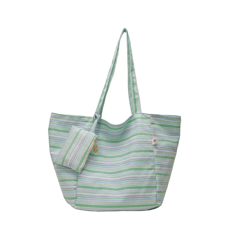 Geräumige Tote Bag mit Wellenstreifen Skanto