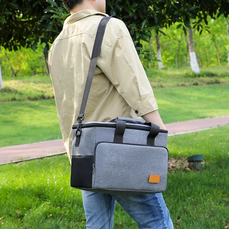Isolierte Stylische Mittagessen Kühltasche Brehn
