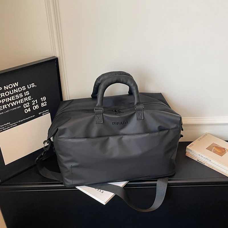 Stylische multifunktionale Reisetasche Brehn