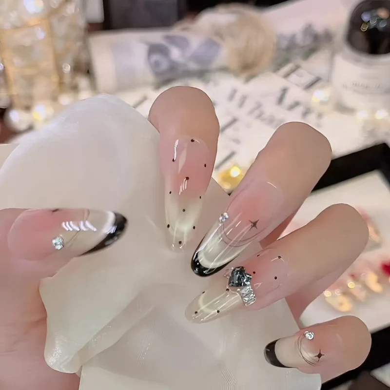 Künstlerisches Stiletto-Nagel-Set
