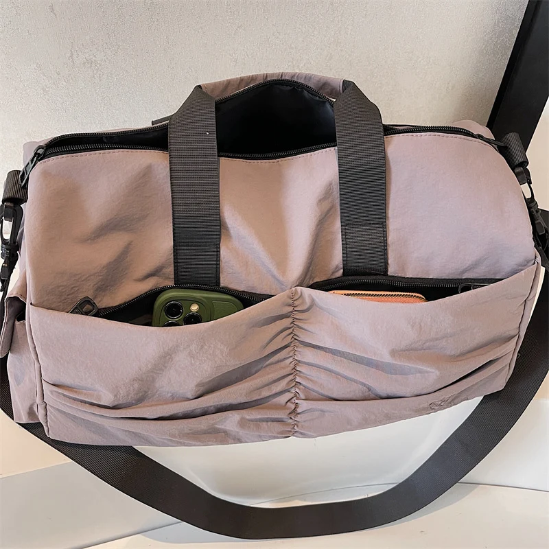 Herren Multifunktionale Sport- und Reisetasche mit ergonomischem Design Skanto