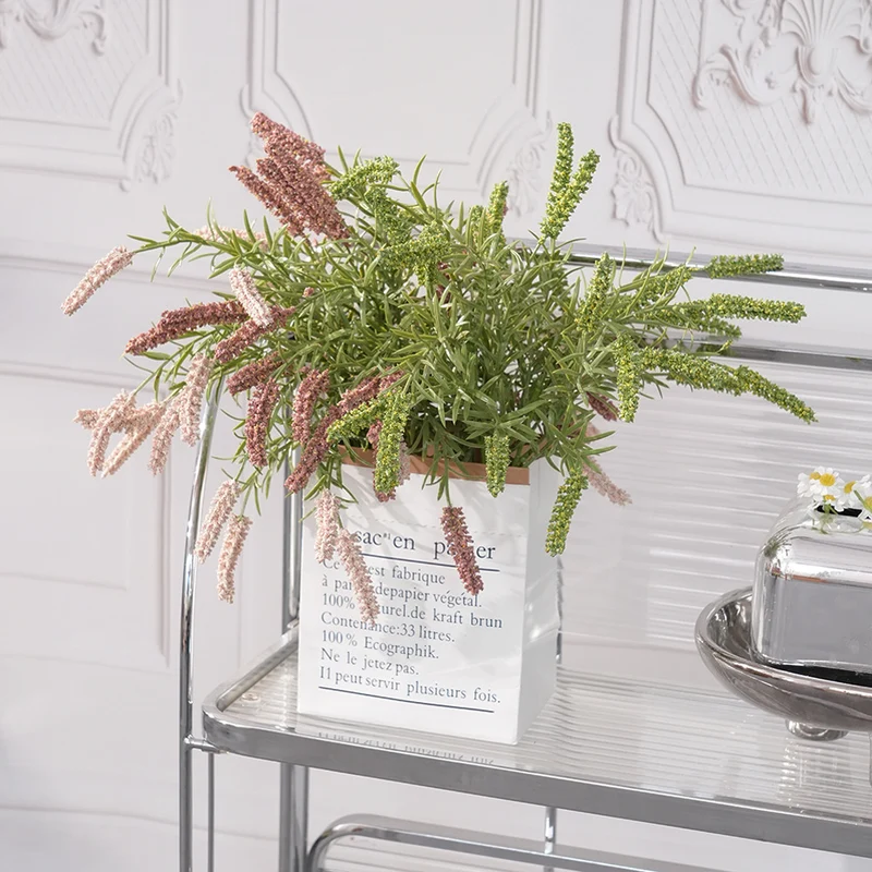Lifelike Gelbe Blumenstielanordnung