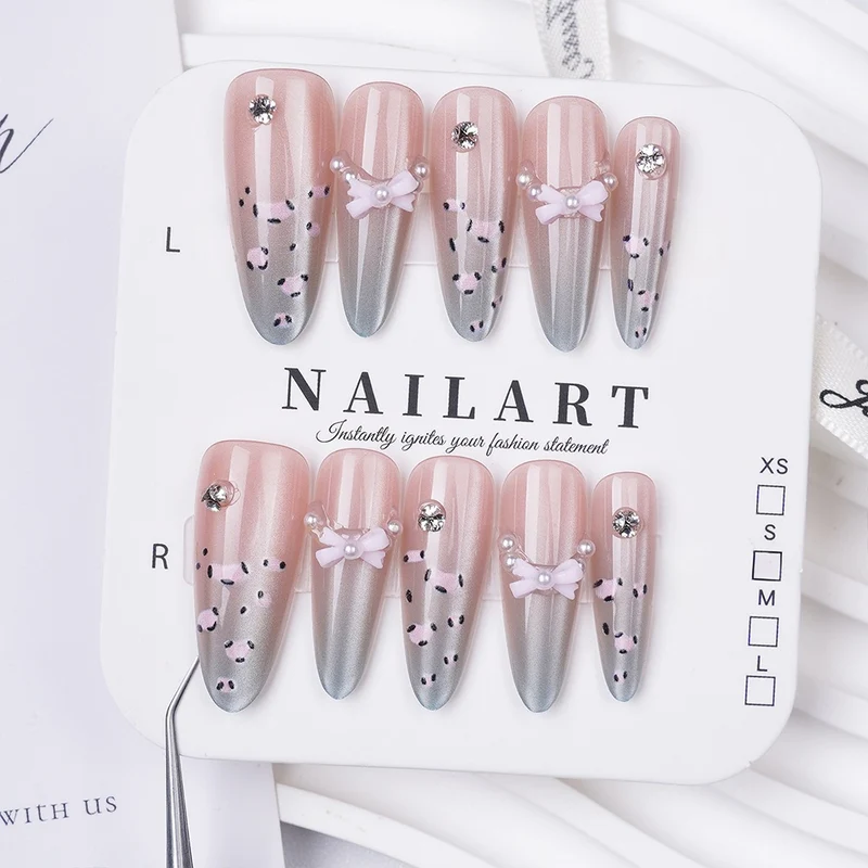 Schmetterling-inspirierte Stiletto Press-On Nägel