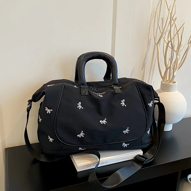 Stylische Reisetasche Skanto für Damen