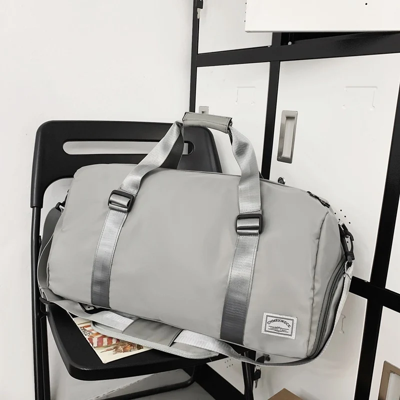 Robuste und elegante Damen Reisetasche Skanto