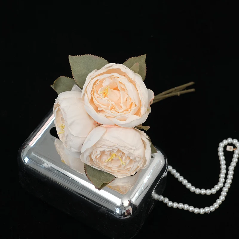 Elegante Blumenarrangement