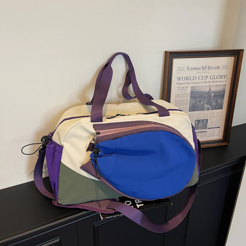 Sportliche Damen-Reisetasche mit innovativem Fächersystem Skanto